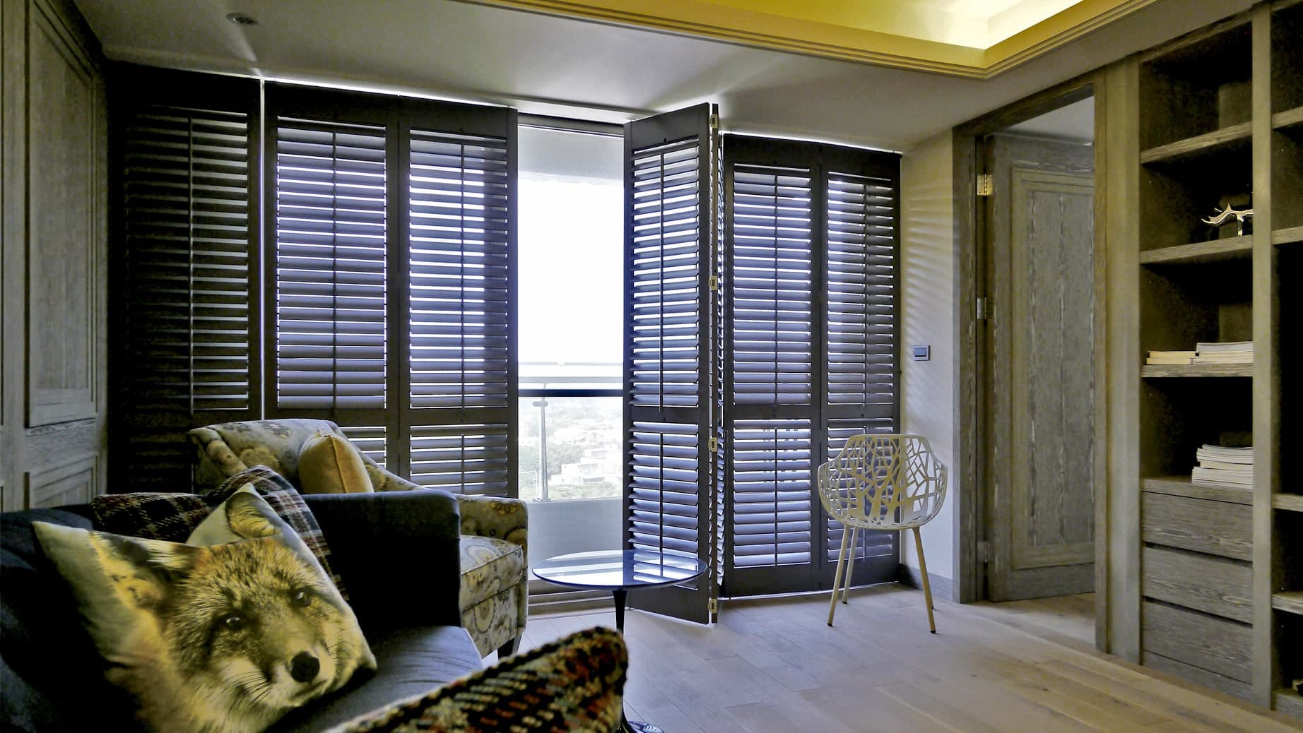 Light & Privacy Control